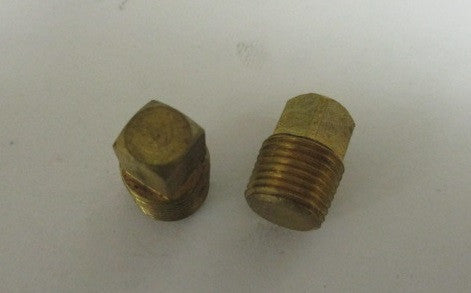 1/8 NPT square head brass pipe plug